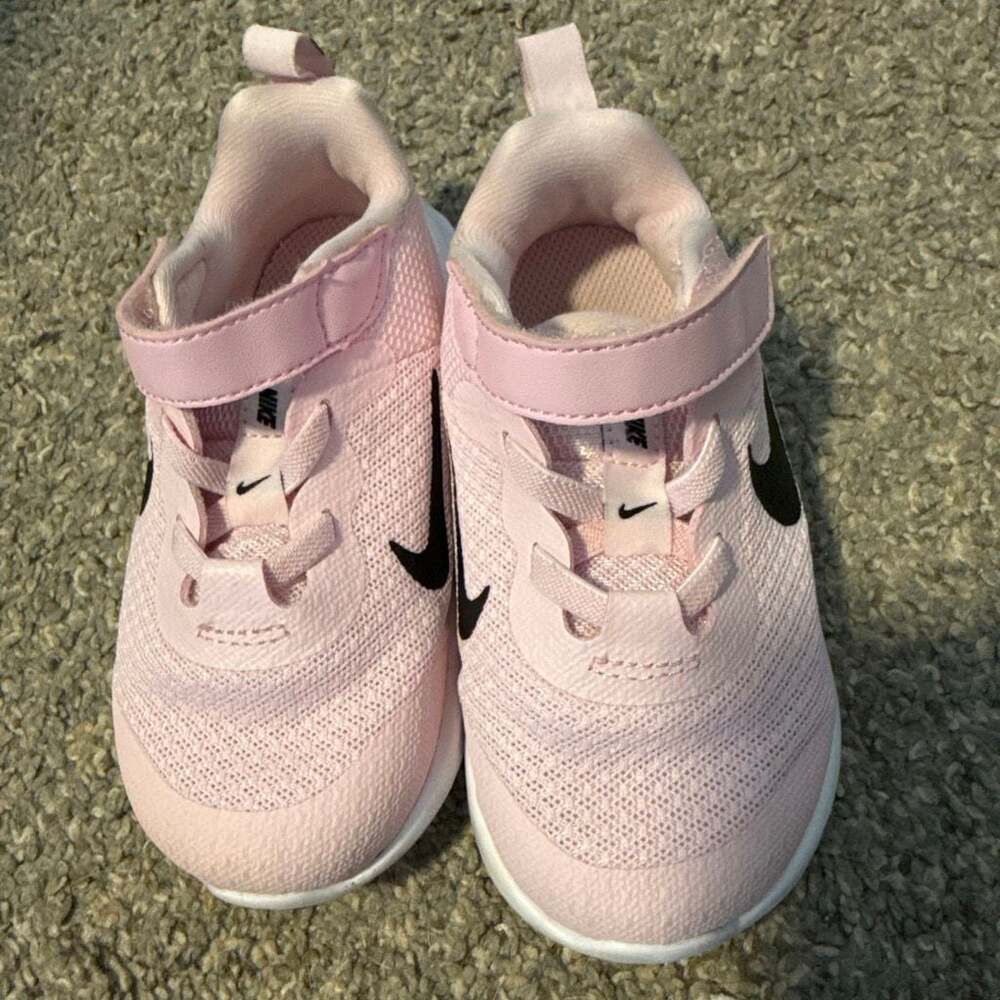 Nike Revolution 6 Toddler Shoes Pink Foam/Black DD1094-608